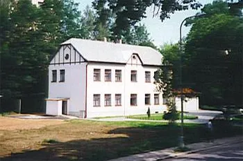 Zwei Jahrzehnte Brückenbauer Bild: Zwei Jahrzehnte Brückenbauer