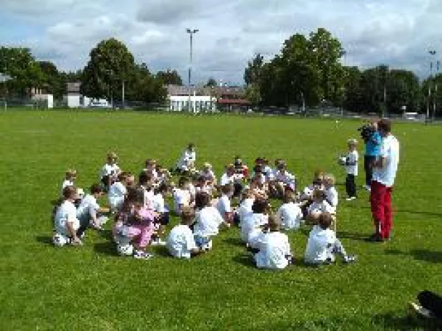 Bild: Kinderfußballtag 2012 in Pleidelsheim