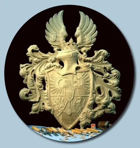 Bild: Wappen - Handgeschnitzte Familienwappen sind auch heute noch immer etwas Besonderes