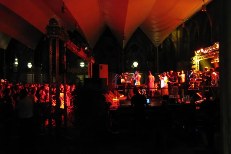 Heimische Festivals zum Nachlesen Bild: Heimische Festivals zum Nachlesen