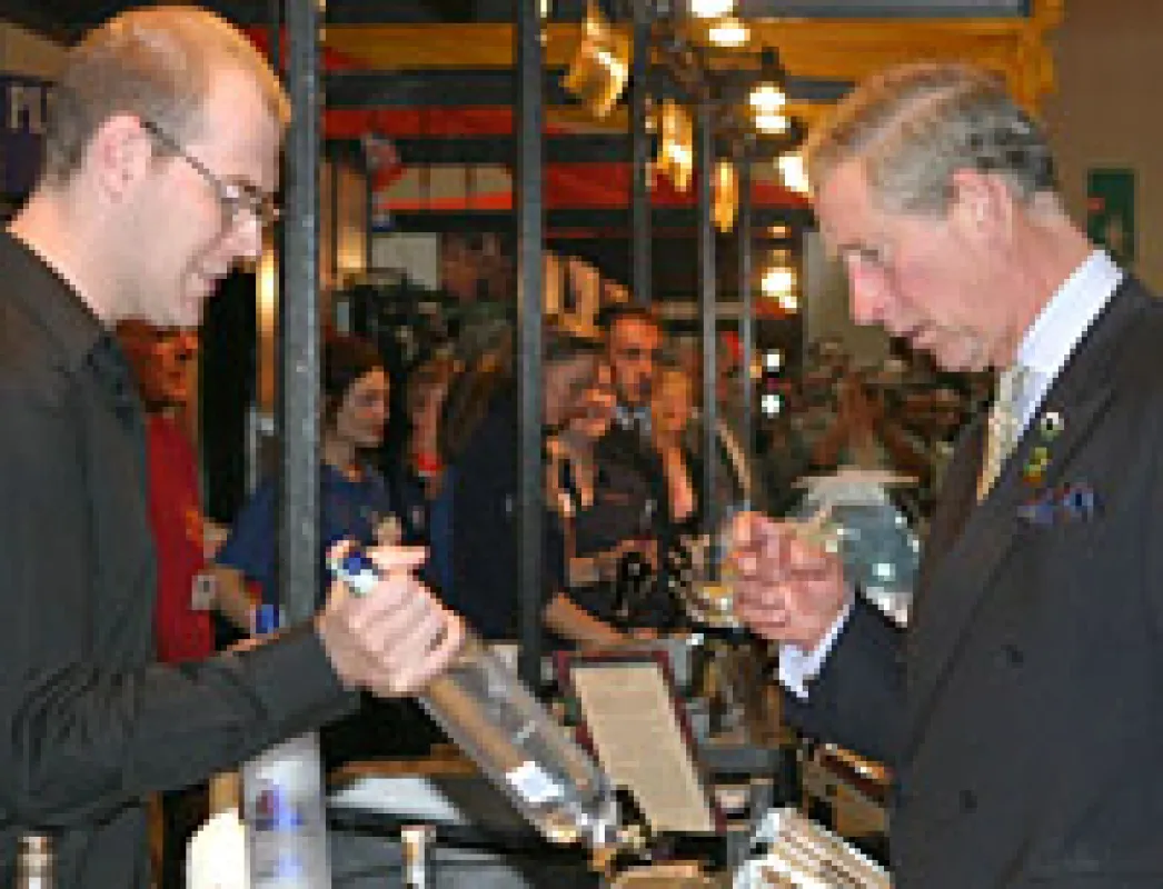 Prince Charles hat sich bereits von der Qualität von Nordic Vodka überzeugt!