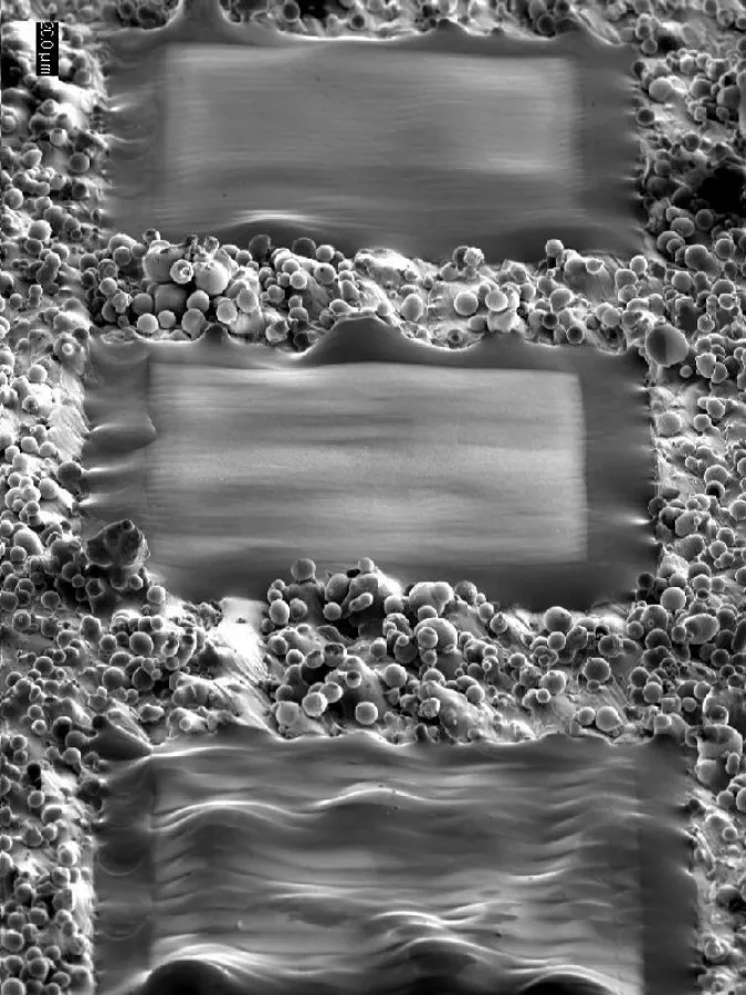 RAM-Aufnahme laserpolierte und unpolierte Flächen (BIAS GmbH, Bremen)