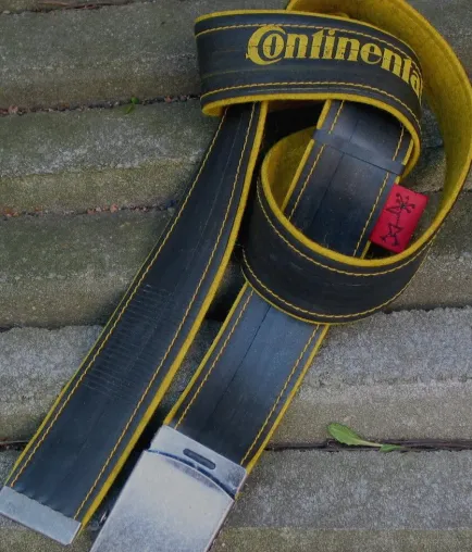 Bild: Wir zeigen Euch den Vogel