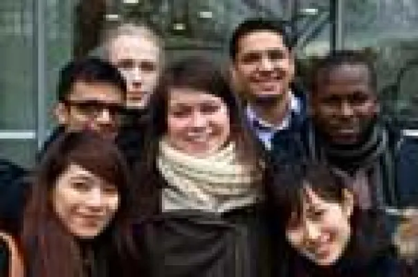 Internationaler Austausch: Akademiker aus aller Welt suchen Gastfamilien Bild: Internationaler Austausch: Akademiker aus aller Welt suchen Gastfamilien