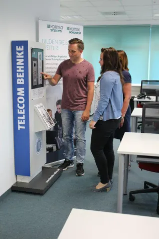 Bild: Telecom Behnke unterstützt KOMSA-Trainings