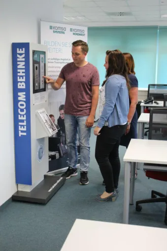 Bild: Telecom Behnke unterstützt KOMSA-Trainings