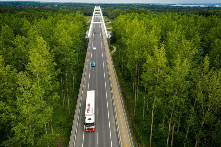Bild: Nächtliches Transport-Tracking: Craiss setzt Customer Control Center ein