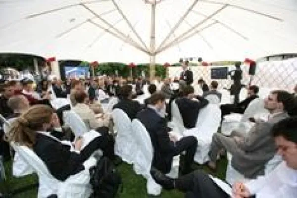 Bild: Keine Science-Fiction - Zukunft zum Anfassen auf Schloss Oelber