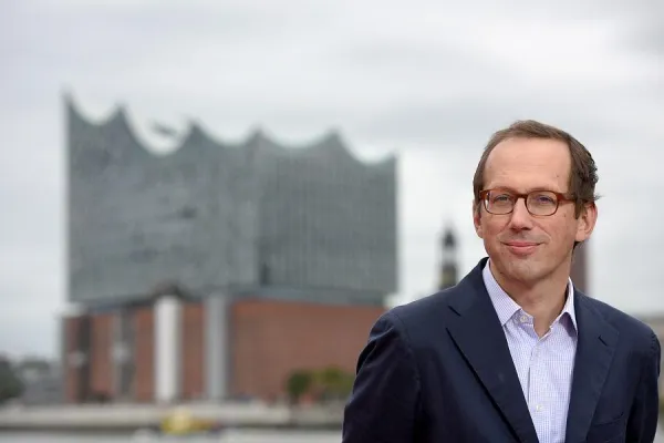 Bild: Generalintendant der Elbphilharmonie ist „Lotse des Jahres“ – Sonderpreis für Kontor Records