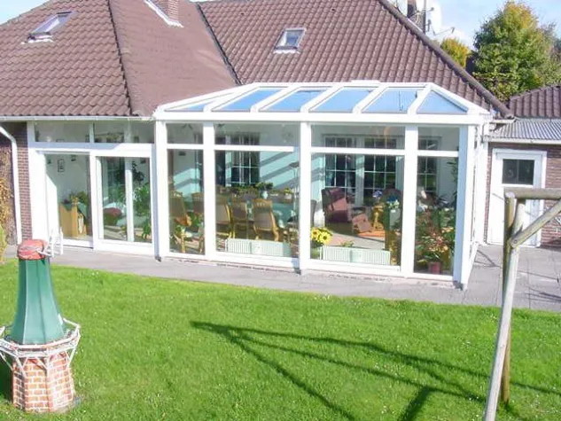 Bild: Wintergarten-Möbel aus Rattan