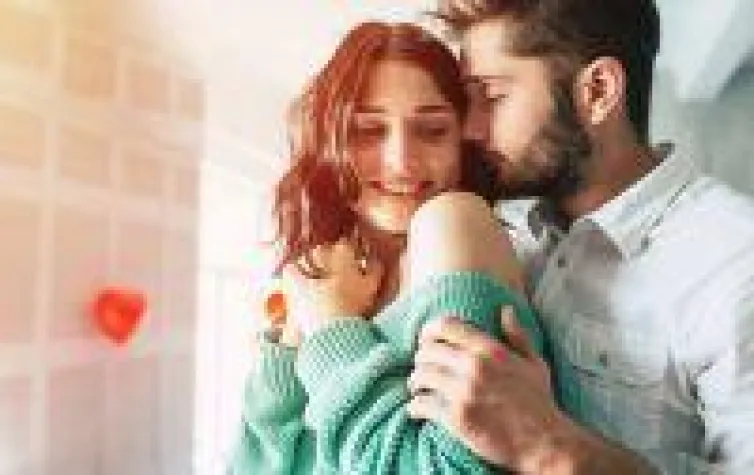 Bild: 10 besten Online Dating Tipps, mit denen sich spielerisch einfach Frauen oder Männer erobern lassen