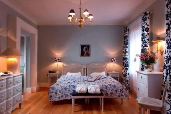 Bild: Baseler Hof eröffnet neues Palais Esplanade