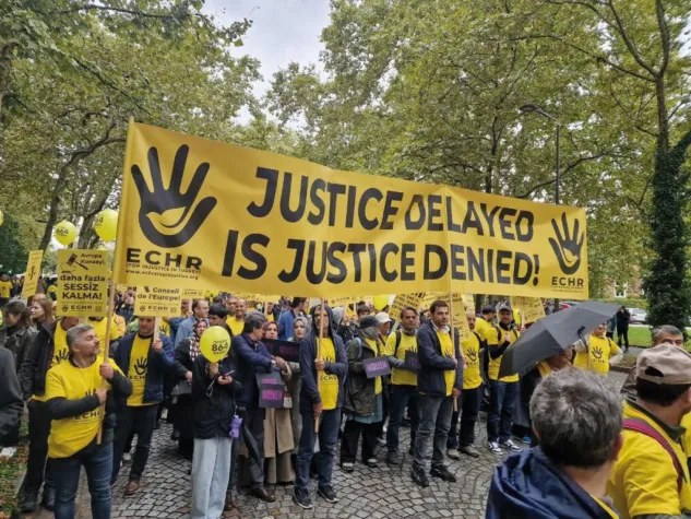 Bild: Internationale Solidarität und eindringliche Appelle in Straßburg: Ein Ruf nach Gerechtigkeit