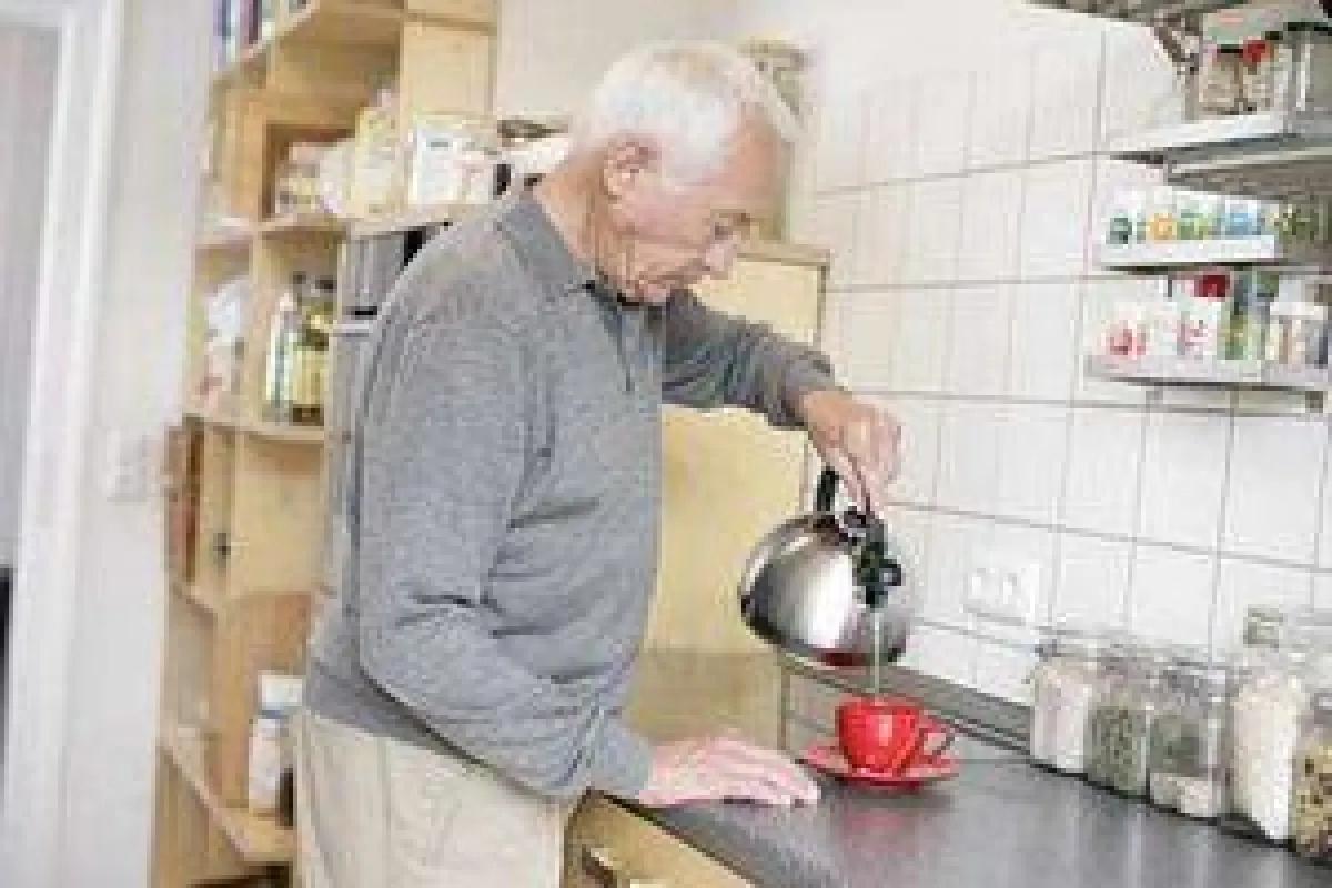 Auch Patienten mit Alzheimer-Demenz wollen ihre Selbständigkeit so lange wie möglich behalten. (Quelle: www.alzheimerinfo.de)