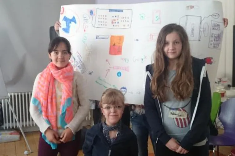 Bild: Zum Girls‘Day die Welt der Server bei der Hostserver GmbH in Marburg erkunden