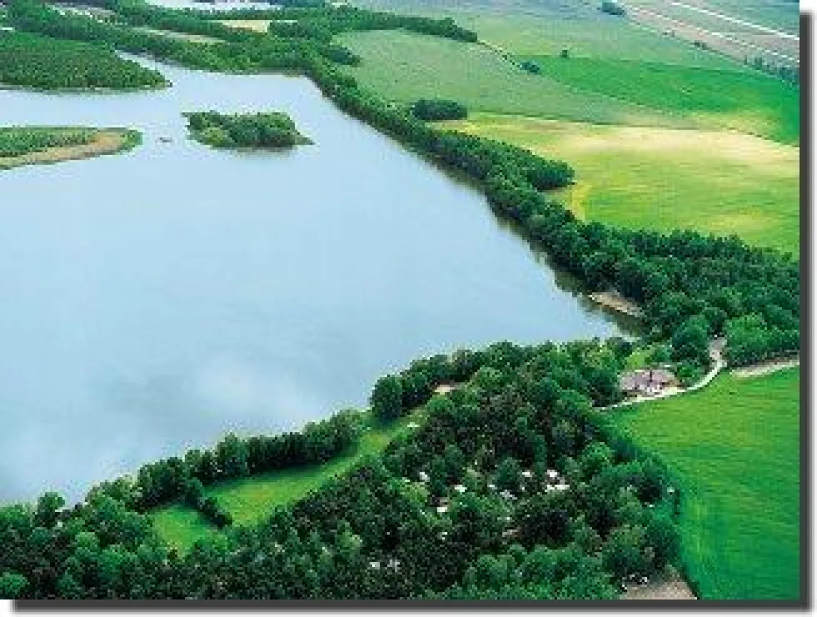 Luftbild Campingplatz Deutschbaselitz mit Großteich