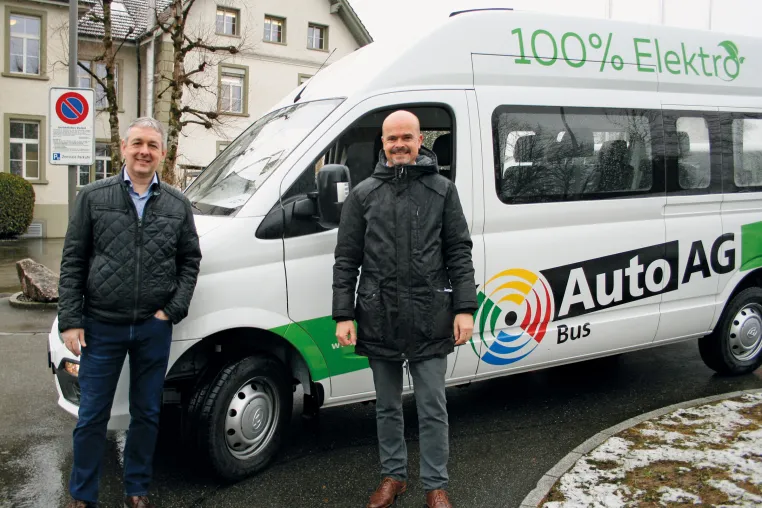 Sonderschule Mariazell testet neuen Elektro-Schulbus im harten Alltag Bild: Sonderschule Mariazell testet neuen Elektro-Schulbus im harten Alltag