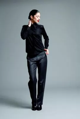 Neues Prêt-à-Porter Modelabel INAT präsentiert Herbst/ Winterkollektion 07/08 im Shop+Showroom in Berlin-Mitte Bild: Neues Prêt-à-Porter Modelabel INAT präsentiert Herbst/ Winterkollektion 07/08 im Shop+Showroom in Berlin-Mitte