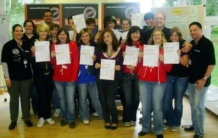 Bild: AZUBI-Forward - das Leben geht weiter