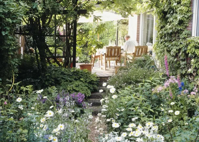 Bild: Saisonstart mit Nährstoff-Kick: Düngen im Frühling