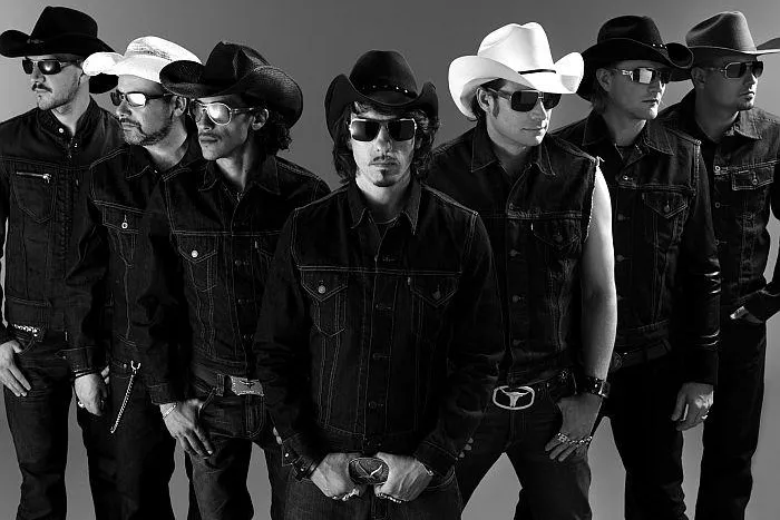 Bild: The BossHoss bei Auf die Ohren 2010 - das Festival am rock'n'popmuseum