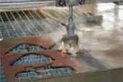 Bild: WSZ schneidet mit Wasser sauber ab