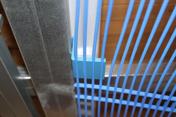 Bild: Cliphaken zur Montage von Kapillarrohrmatten in Trockenbaudecken