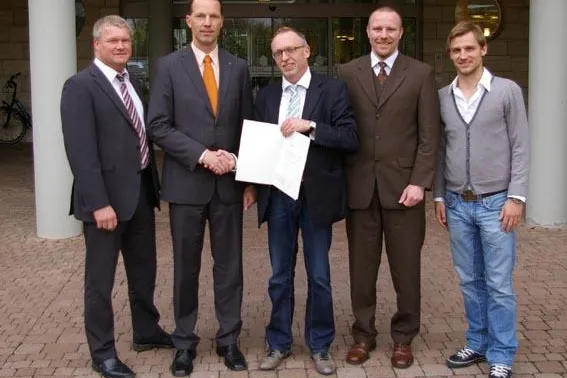 Bild: Reinhard Adolph-Stiftung will junge Fußball-Talente fördern