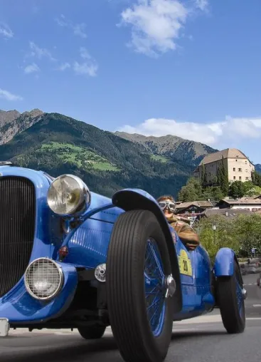 Bild: Oldtimer-Rallye Südtirol Classic Schenna 2012