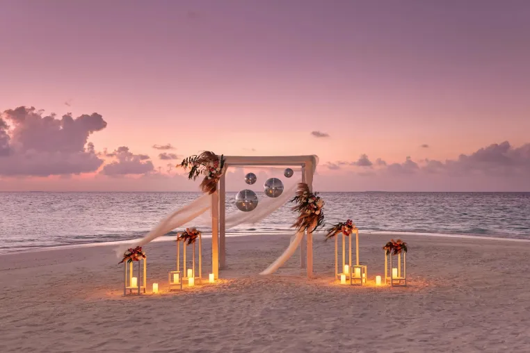 Soulfully Yours: Seelenverwandte heiraten im Nova Maldives Bild: Soulfully Yours: Seelenverwandte heiraten im Nova Maldives