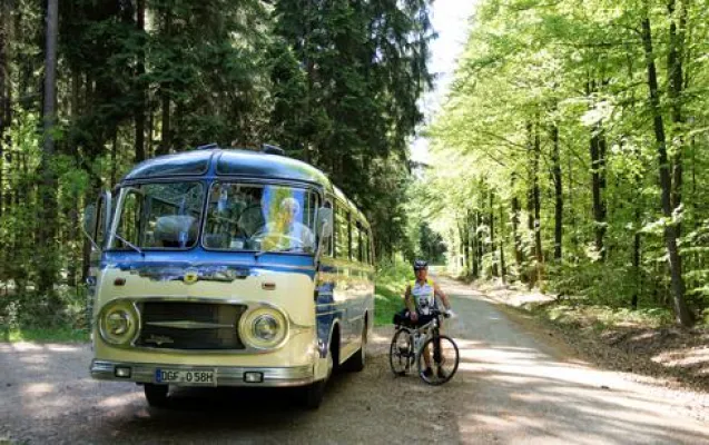 Bild: Bus-Radeln auf der Romantischen Straße: Mit dem Fahrtwind ins Abenteuer
