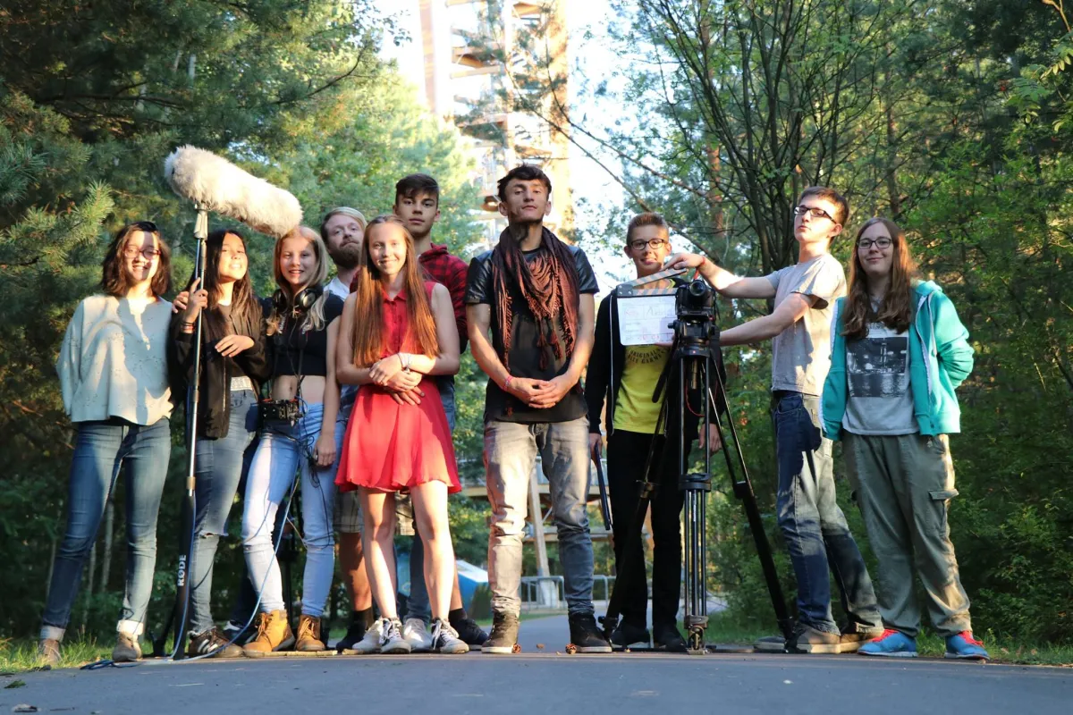 Filmcrew im Hollycamp (© Stiftung SPI)