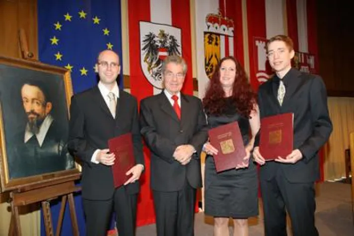 Bild: Promotion sub auspiciis - Der Bundespräsident verlieh die Doktorwürde