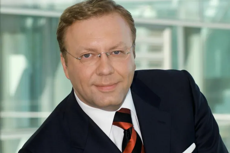 Bild: ALBIS Leasing Gruppe hat Teile ihres Mittelstandgeschäfts in einem notenbankfähigen ABS-Bond verbrieft.