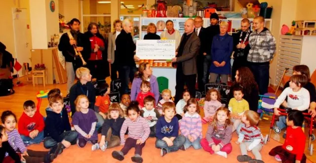 Bild: Original Hip Hop Charity Jam übergibt Spenden