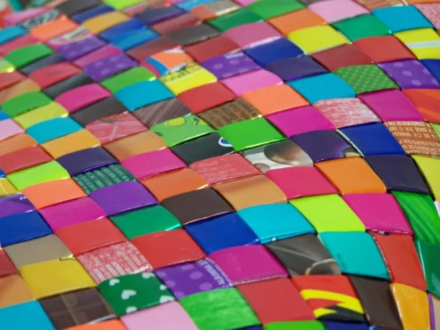 Bild: Der Sommer wird bunt - mit Candy Wrapper Bags aus Mexiko