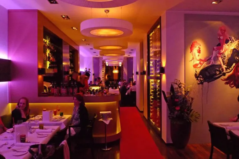 Dinner und Brunch zum Muttertag im Restaurant BOND Bild: Dinner und Brunch zum Muttertag im Restaurant BOND