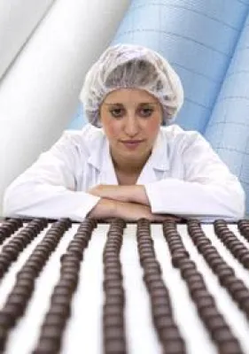 Bild: Carrington führt zertifizierte Gewebe-Linien für hygienesensible Arbeitsbereiche im Programm.