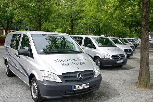 Bild: Mercedes-Benz 24h mit bott vario im mobilen Service