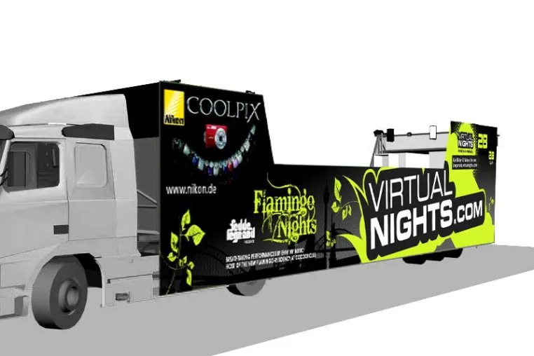 Bild: Fedde le Grand spielt auf dem Loveparade-Float von virtualnights - Livestream mit Kyte.tv