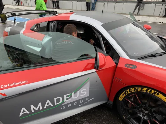 Bild: DMV GTC am Hockenheimring: AMADEUS Group gibt faszinierende Einblicke in den Rennsport