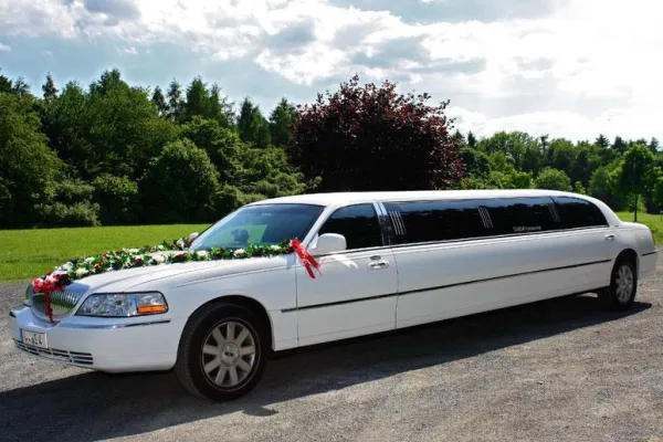 Limousinen-Service für jede Gelegenheit Bild: Limousinen-Service für jede Gelegenheit