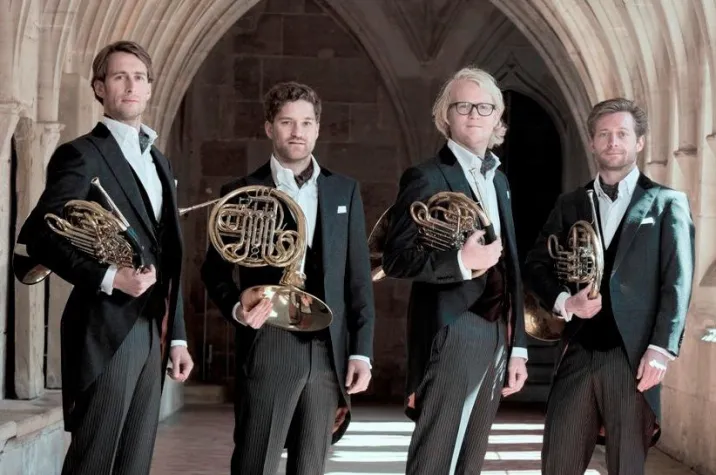 Bild: Münchner Symphoniker: Hochromantisches unter Ken-David Masur mit den German Hornsound in München