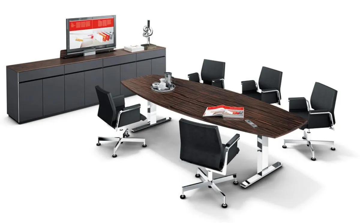 Neue WINI-Lösungen zur ORGATEC 2010: Besprechung mit dem Tischsystem WINEA PRO und dem WINEA MATRIX LCD-Mediensideboard