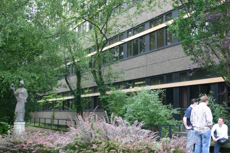 Bild: Infoabend an der RFH: Berufsbegleitend zum Master of Engineering werden