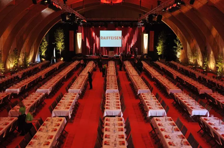 Bild: 100jähriges Jubiläum der Raiffeisenbank in Wattwil