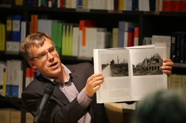 Bild: Im Westen nichts Neues – Texte zum Ersten Weltkrieg