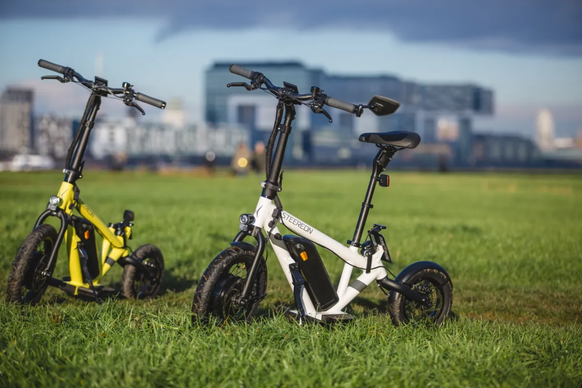 STEEREON C20 (ohne Sitz) und C25 (mit Sitz