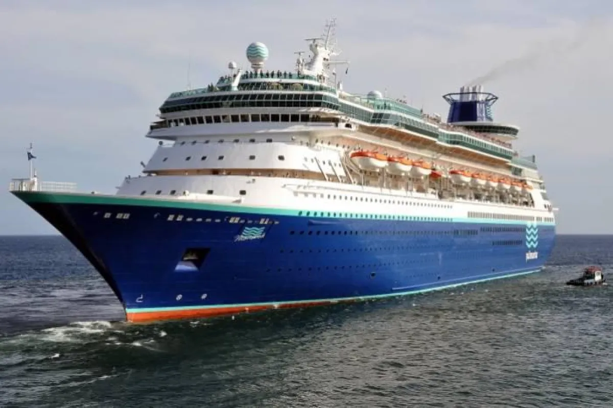 Die Monarch von Pullmatur Cruises