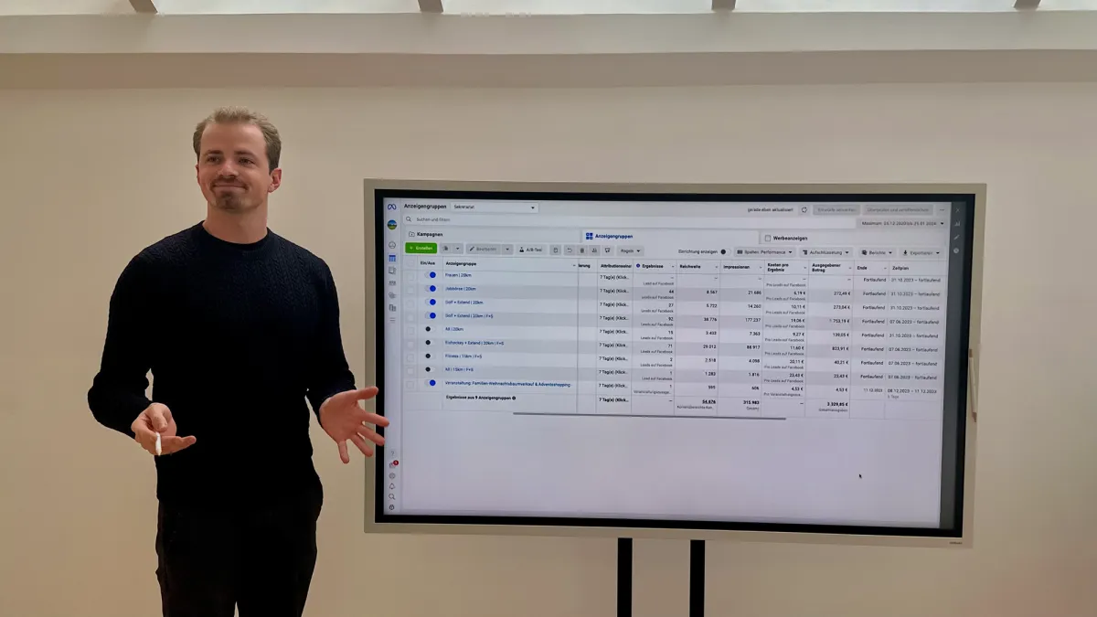Felix Fischer gibt Tipps zum Aufbau einer Social Media Agentur (© Felix Fischer)